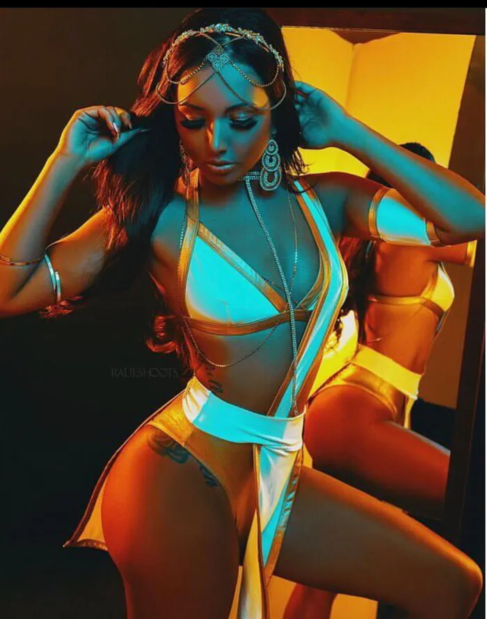 Exclusive Roman Goddess best seller PlaythingsMiami Vibrators