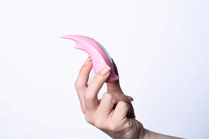 Maia Toys Sera Clitoral Layon Bullet Vibrator Pink Female Sex Toys Maia Toys Sera Clitoral Layon Bullet Vibrator Pink Female Sex Toys