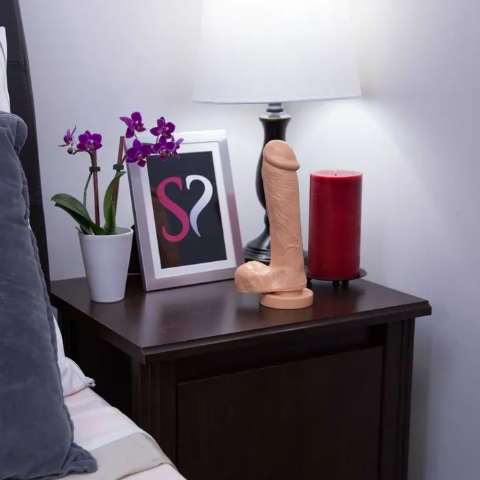 Dildos Cloud 9 Cloud 9 Delightful Dong 8 Inch Suction Cup Realistic Dildo w Balls